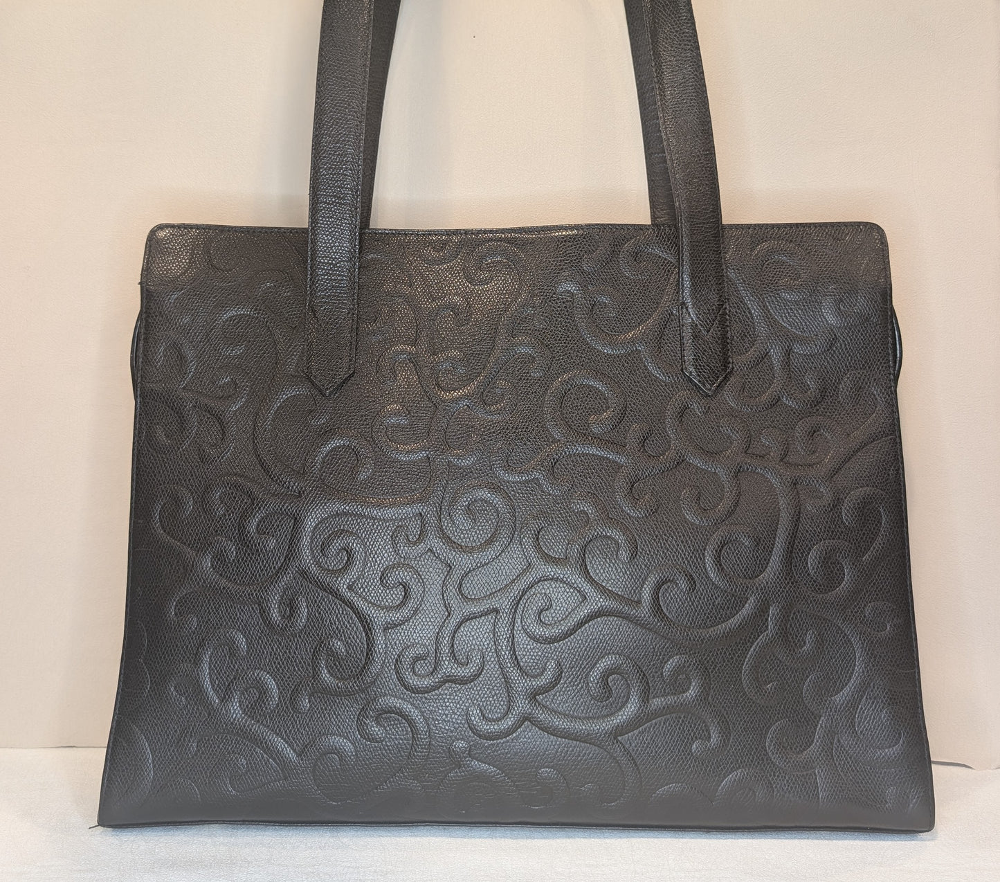 Saint Laurent black arabesque tote leather bag